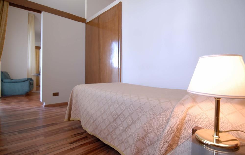 Apartahotel Porta Al Prato 4*
